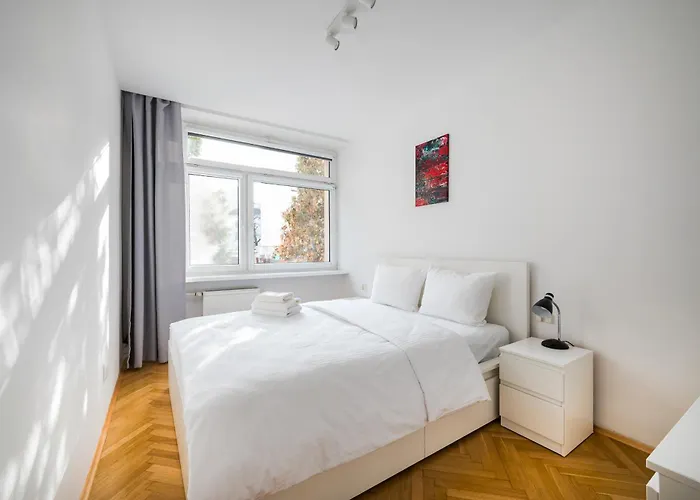 Plac Zbawiciela Modern Apartment